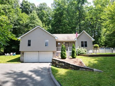 72 Cara Ln, East Longmeadow, MA, 01028