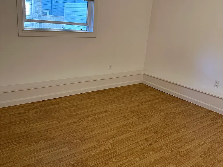 511 14th Ave — Photo 1