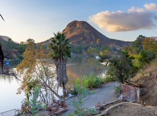 2026 E Lakeshore Dr, Agoura Hills, CA 91301