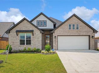 3032 Teller Dr, Bryan, TX 77808