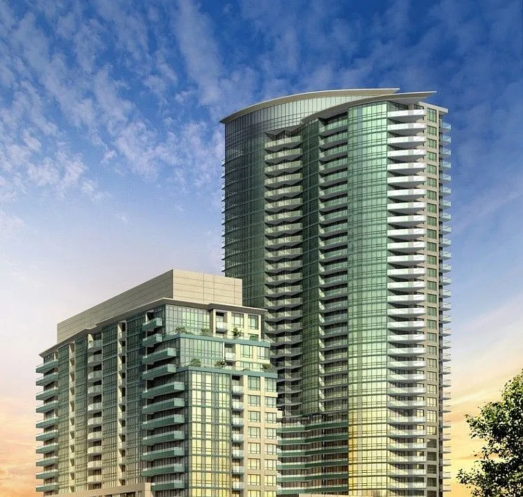 19 Grand Trunk Cres #1715