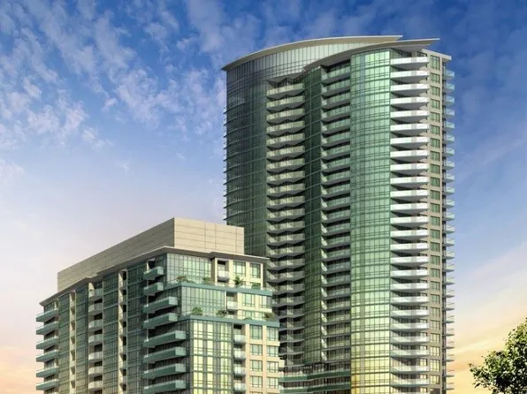 19 Grand Trunk Cres, Toronto, ON