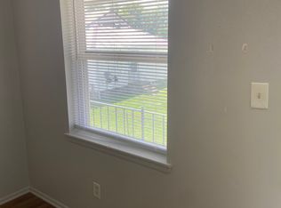 820 E 14th St APT 4, Owensboro, KY 42303
