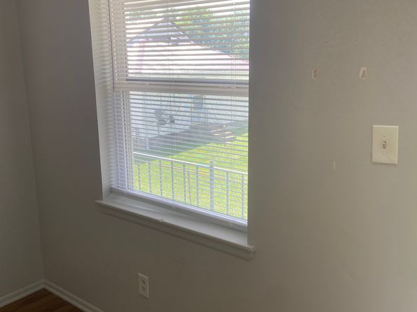 820 E 14th St APT 4