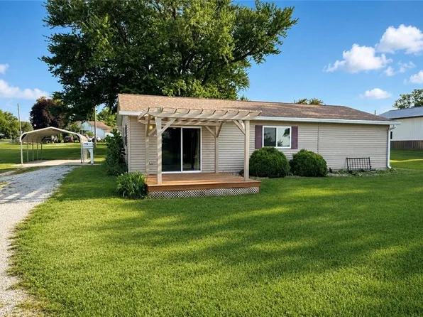 101 N Cherry St, Clearmont, MO 64431