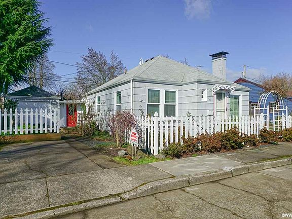 3rd image of 935 Imperial Dr NE