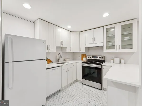 1412 Decatur St NW Floor 2, Washington, DC 20011