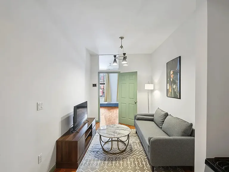 2036 2nd Ave #1 — Photo 3