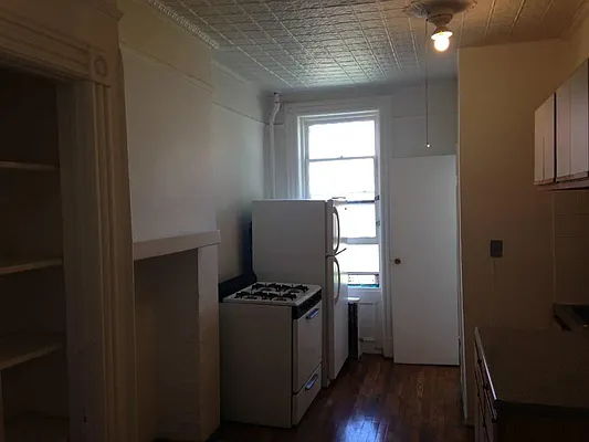 Rented by Brooklyn Bridge | media 39