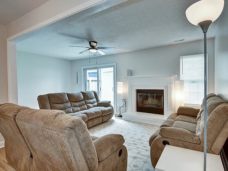 770 Spence Cir — Photo 8