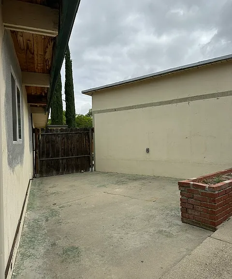 502 Ferro Ln #502 — Photo 11