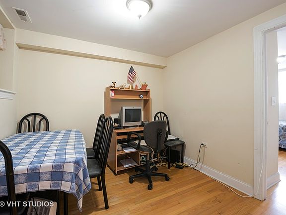 5th image of 2304 W Jarvis Ave APT G