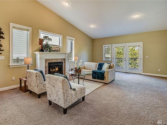 3rd image of 6815 40th Street Ct W