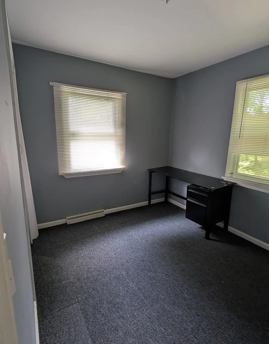 3 bed, 1244 sqft, $2,200 — Photo 4