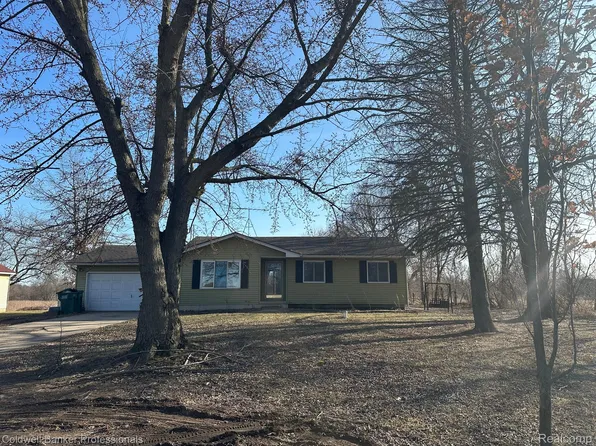 3369 Bronson Lake Rd, Lapeer, MI 48446