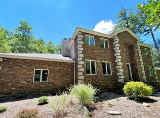 3027 Hemlock Rd, Stroudsburg, PA 18360