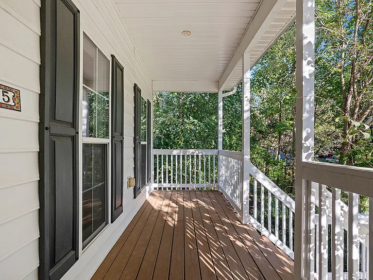 35 Cynthia Ln — Photo 3