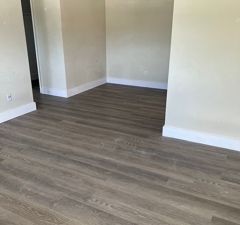 2nd image of 4928 Hollywood Blvd APT 21