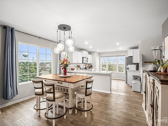 5th image of 2352 Alison Ave