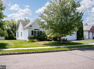 9 Garfield Ct, Columbus, NJ 08022
