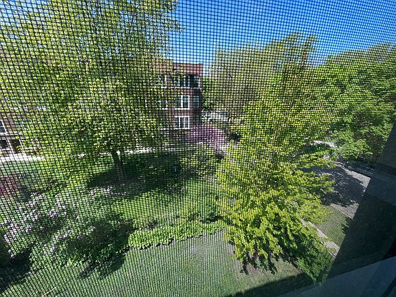 4th image of 1407 W Greenleaf Ave APT 3