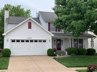 4300 Southridge Meadows Ct, Saint Louis, MO 63128