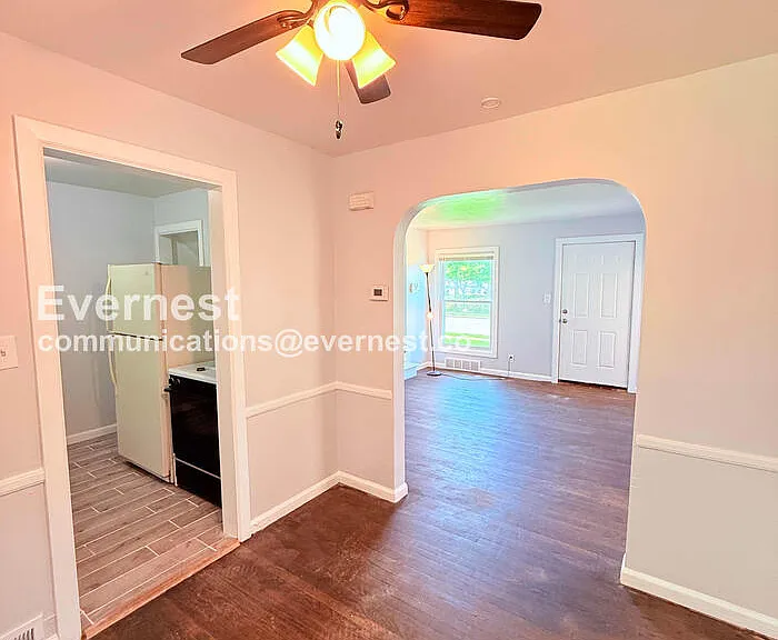 16834 Fairfield St — Photo 9
