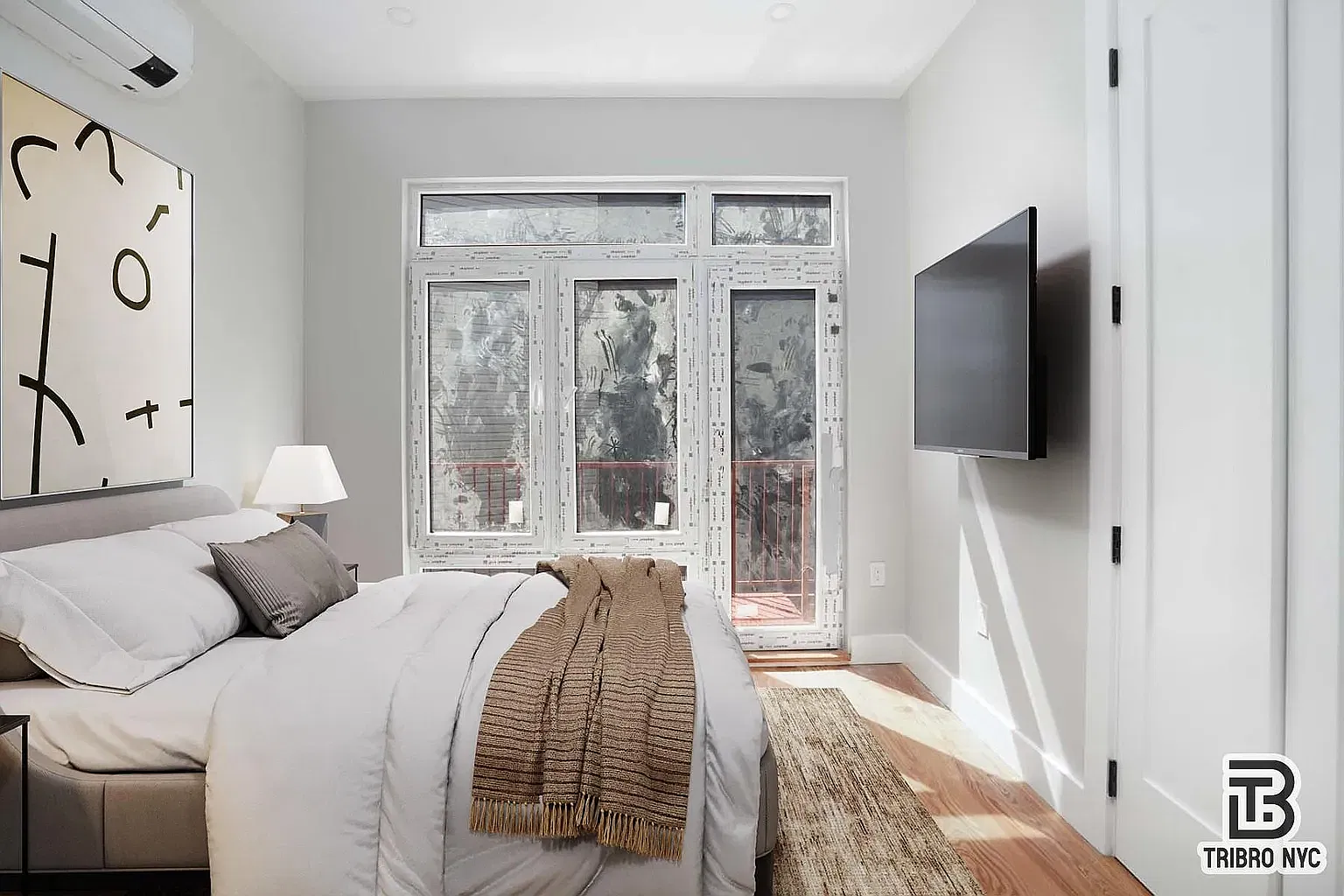 913 Metropolitan Avenue — Photo 3