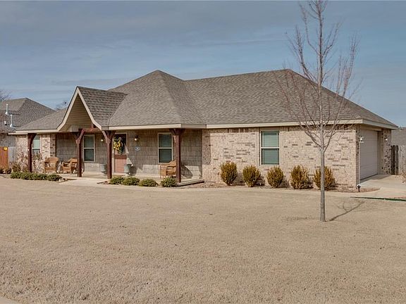 2nd image of 181 Hearthstone Cir