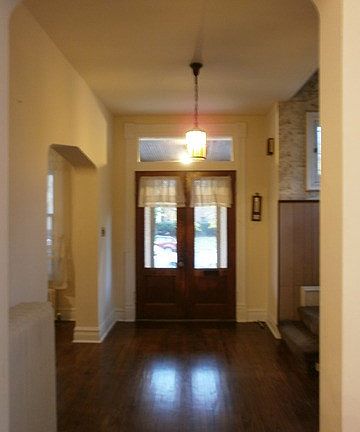 4th image of 1943 W Greenleaf Ave