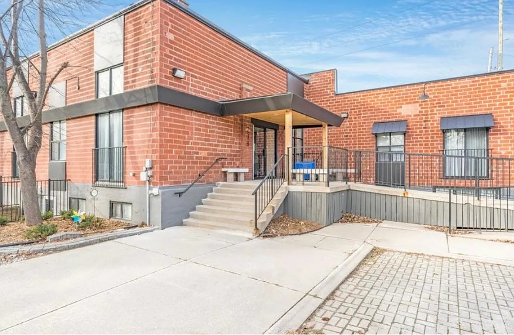 238 Campbell St #204 photo 1