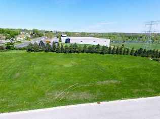 4750 Bradon Trl E, Brookfield, WI 53005