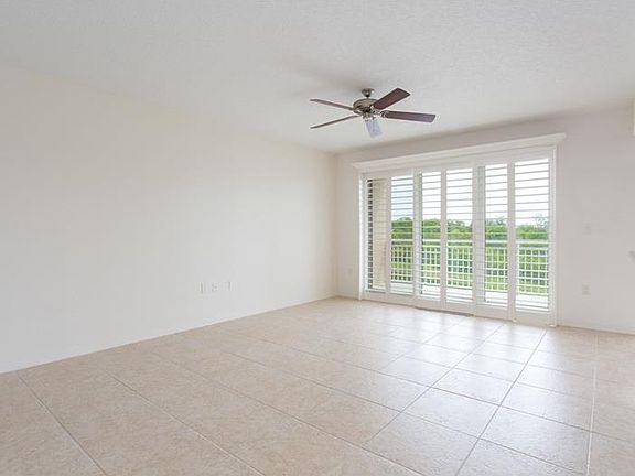 4th image of 10851 Mangrove Cay Ln NE APT 314