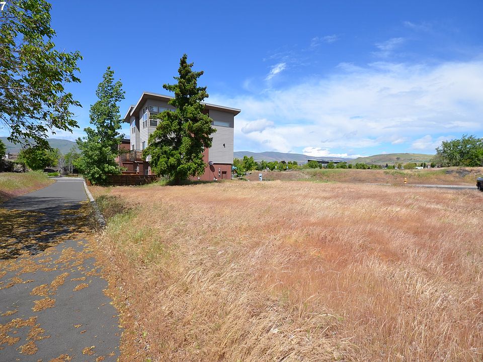 2nd image of 191 Eagle Crest Dr