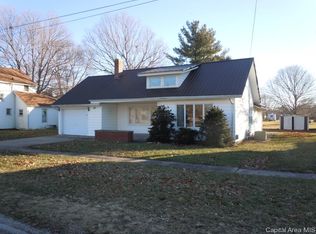 150 W Union St, Roseville, IL