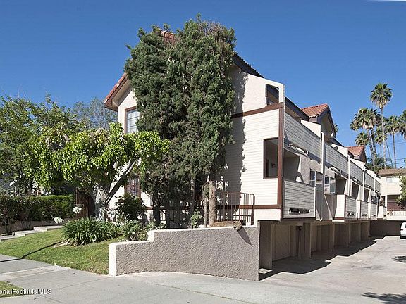 3rd image of 123 N Marguerita Ave