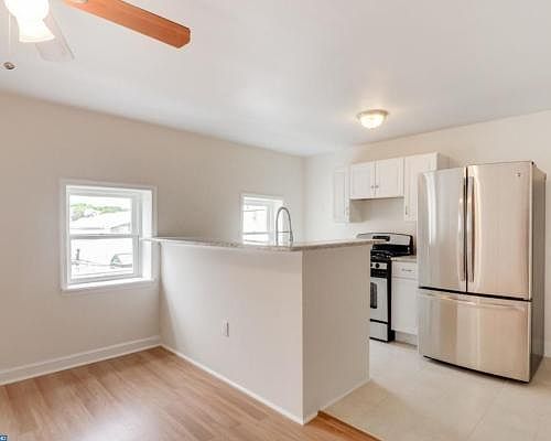 2nd image of 4639 Umbria St #2