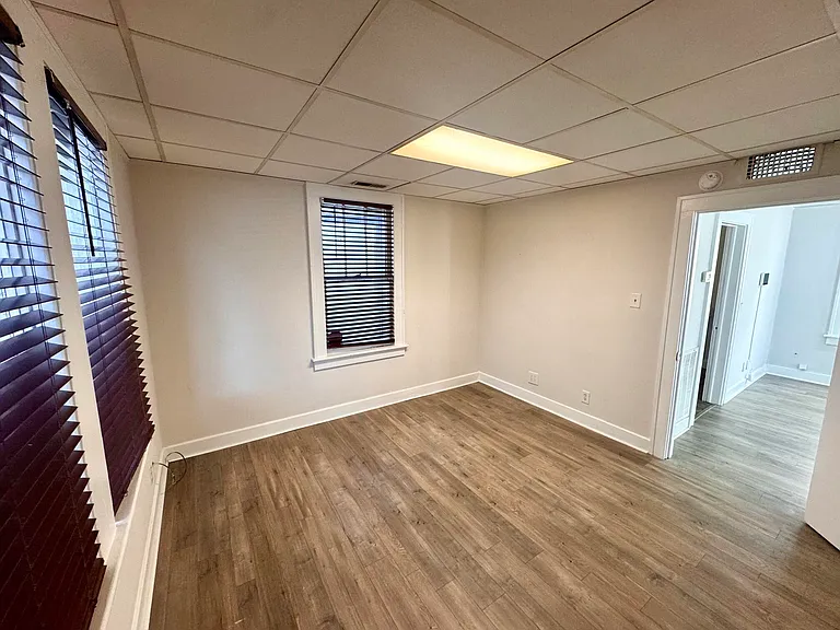 2132 Dorchester Rd — Photo 8