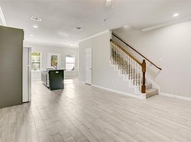 1045 Marcolin St, Houston, TX