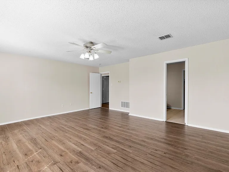 3104 Westview Dr — Photo 17