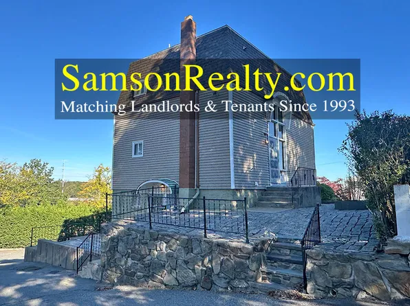 5 Woodward Ave, East Providence, RI