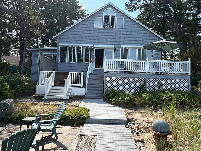 219 Seaside Ave — Photo 19