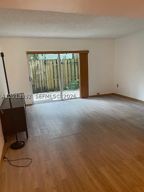 2 bed, 1.5 bath, 1000 sqft, $2,150 — Photo 4
