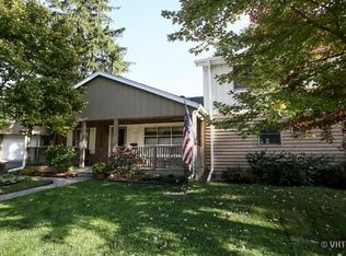 621 Dawn Pl, Downers Grove, IL 60515