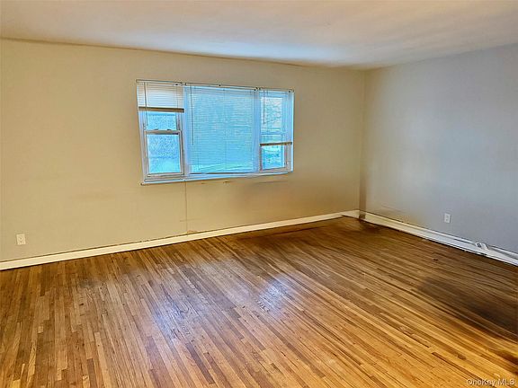 3rd image of 2832 Harding Avenue