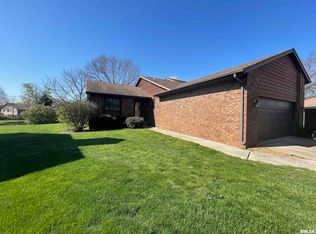 2011 Vista Lake Ct, Springfield, IL 62704