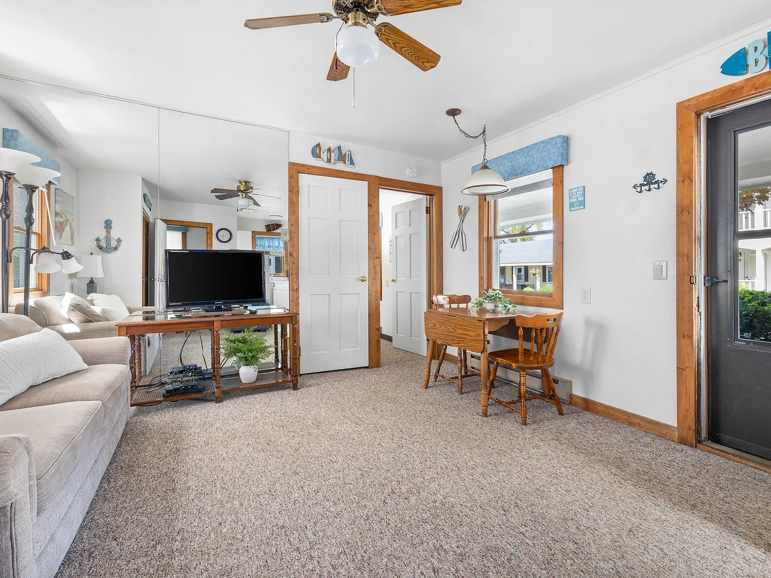 1 bed, 400 sqft, $1,275 — Photo 3