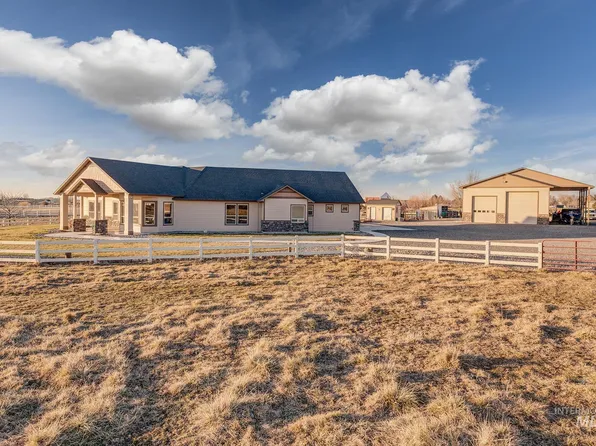 6916 E Brindle Point Dr, Nampa, ID 83687