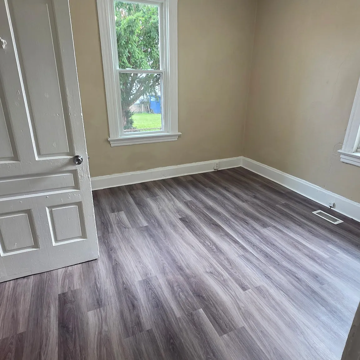 2 bed, 1177 sqft, $995 — Photo 3