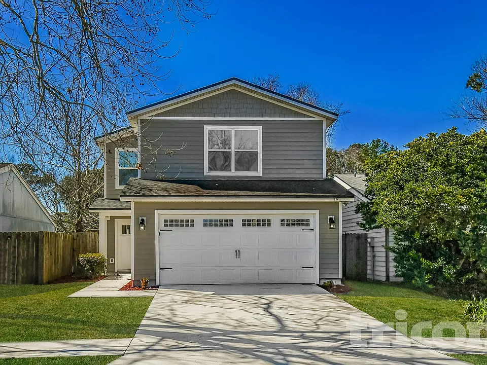 754 Libra St